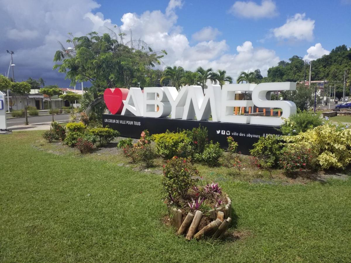 Appartement Centre Guadeloupe, Accessible Et Proche Лез-Абім Екстер'єр фото