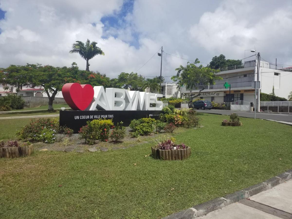 Appartement Centre Guadeloupe, Accessible Et Proche Лез-Абім Екстер'єр фото